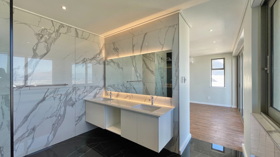 7 Bedroom Property for Sale in Fairhaven Country Estate Western Cape